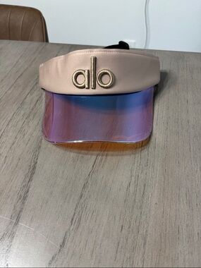 ALO Yoga Beige Visor with Iridescent Pink-Blue Shield